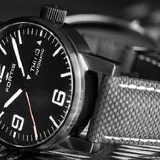 シンプルイズムが際立つ「スペースマティック」に2種類の2017年モデルが誕生｜FORTIS