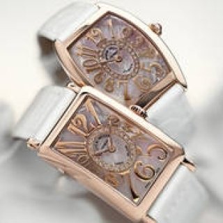 ミューズの輝きを纏う、フランク ミュラーの「ホワイトタイム」|FRANCK MULLER