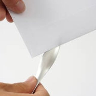 行為を徹底的に分析することから生まれた、流線形のペーパーナイフ｜METAPHYS