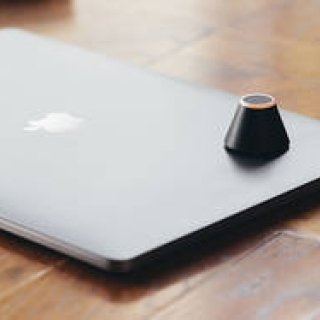 離席した際に自分の荷物を見守ってくれる画期的なデジタルツール ｜KING JIM