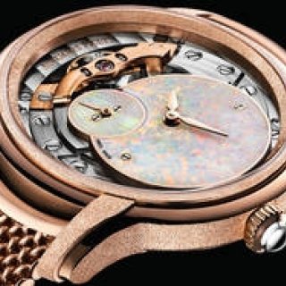 「ミレネリー」にメタルブレスレット、そして貴石オパールダイアルの新作|AUDEMARS PIGUET
