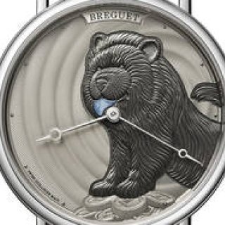 戌年にちなんだ特別ダイアルによる世界限定8本の「クラシック」｜BREGUET