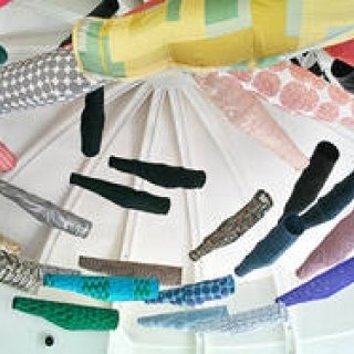 約300匹のこいのぼりが国立新美術館を泳ぎ回る「こいのぼりなう！」｜ART