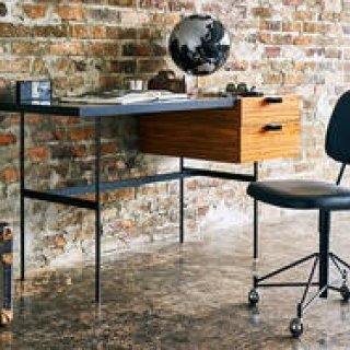 1956年にデザイン。エレガントな印象の「CM231チェア」｜METROCS