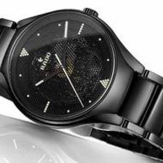 「ラドー トゥルー フォスフォ」が、2018年のレッド・ドット・デザイン賞に輝く|RADO