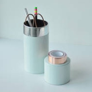 ブリキ製のオリジナルペンケースにブルー系の新色がリリース｜PAPIER LABO.
