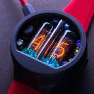 真空管通電の灯りで時刻を表示する、ウクライナ発のレトロフューチャーウオッチ|NIXOID lab