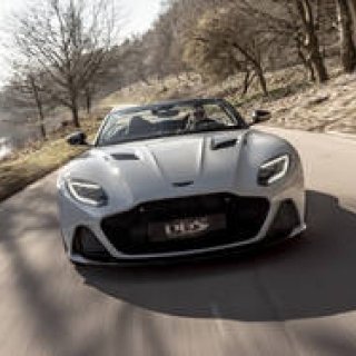 アストンマーティン「DBS スーパーレッジェーラ ヴォランテ」デビュー｜Aston Martin