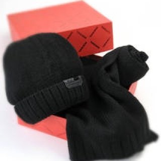 特集｜2012年クリスマス・ギフト｜メンズ用プレゼントは“5つのソリューション”から選ぶ～SOLUTION 01｜マフラー＆手袋～