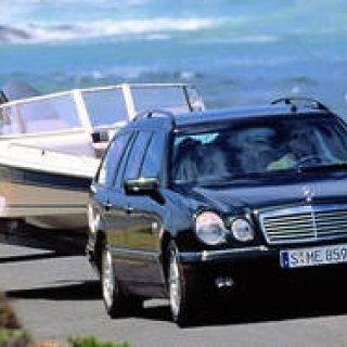 E430ステーションワゴンアバンギャルド登場｜Mercedes-Benz