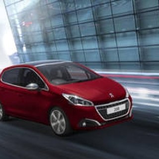 プジョー208アリュールに装備充実の特別仕様車｜Peugeot