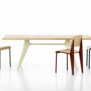 vitra｜プルーヴェの名作 天板の仕様と素材を選べる新生「EM Table」