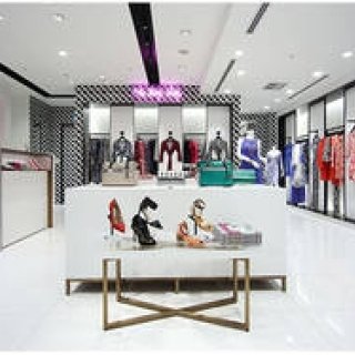 表参道ヒルズにポップアップストアがオープン｜DIANE von FURSTENBERG ギャラリー