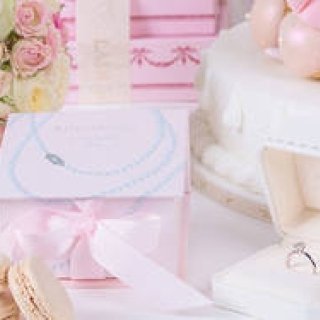 EAT｜ラデュレとミキモトがコラボレーションした限定マカロンが登場 ギャラリー