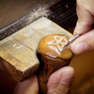 ヴァン クリーフ＆アーペルの美学が冴え渡る可憐な凧｜Van Cleef & Arpels ギャラリー