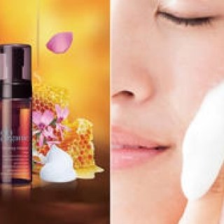 へたれない泡で洗い上げる“ハチミツ×オーガニック”の洗顔ムース発売｜do organic ギャラリー