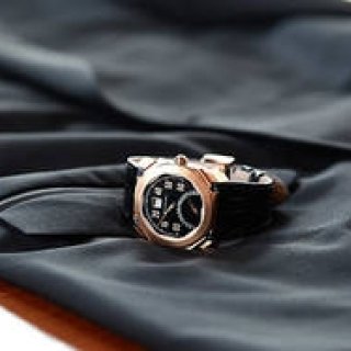 ブルガリ「オクト」にまつわるLEON的考察｜BVLGARI ギャラリー