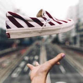 バーバーショップから着想を得た「FSC×VANS」のスニーカー｜FREEMANS SPORTING CLUB ギャラリー