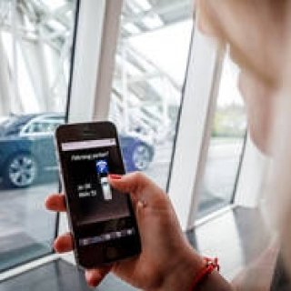 ダイムラー、カーシェアリングを通じて完全自動パーキングのテストを実施｜Daimler ギャラリー