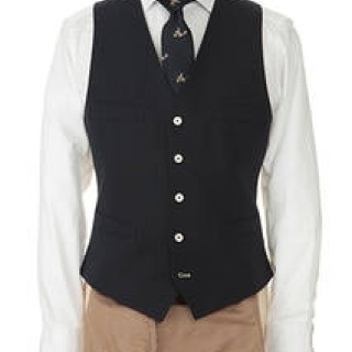 マリネッラが “次なる100年” へと捧げるネクタイブランド「ダークノット」｜DARKNOT ギャラリー