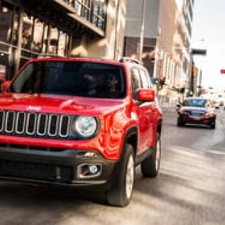 ジープ レネゲード、今秋日本上陸｜Jeep ギャラリー