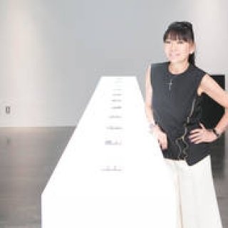 AYAKOが語る究極のザ・アイシャドウ｜ADDICTION ギャラリー