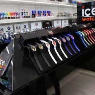 関西エリア初の旗艦路面店「アイスウォッチ 心斎橋」オープン｜ICE-WATCH ギャラリー