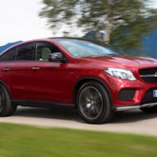 メルセデス・ベンツのクーペ＋SUV「GLEクーペ」に試乗｜Mercedes-Benz ギャラリー