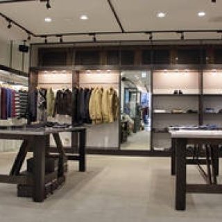 国内7店舗目のオンリーショップが金沢にオープン｜LOUNGE LIZARD ギャラリー