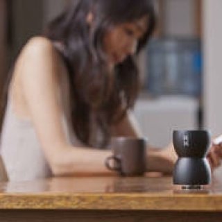 “あらゆるものをスピーカーに”するバイブレーションスピーカー初上陸｜BASS EGG ギャラリー