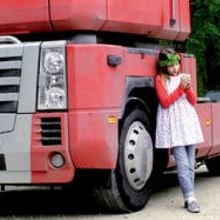 豪華参加陣にも注目！　アニエスベーが本名で監督デビュー『わたしの名前は…』｜MOVIE ギャラリー