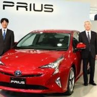 新型「プリウス」デビュー｜Toyota ギャラリー