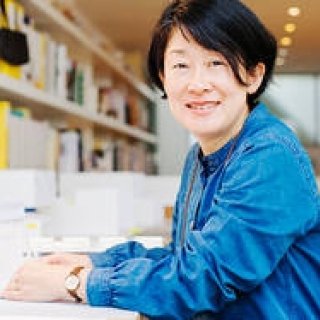 安積朋子が語る「好きなデザインを身につける意味」｜MARGARET HOWELL idea watch ギャラリー