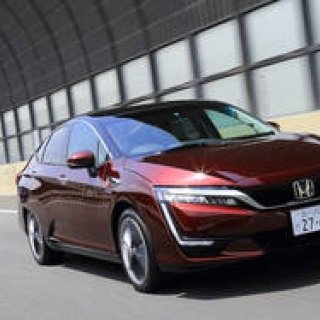 ホンダの5人乗りFCV、クラリティ フューエル セルに試乗｜Honda ギャラリー