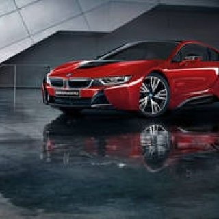 スポーティなPHV「i8」をレッドで彩った特別限定モデル｜BMW ギャラリー
