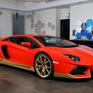 ミウラをオマージュしたアヴェンタドールの特別仕様｜Lamborghini ギャラリー