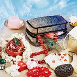 枕からインスパイアされたバック「ピロタン」新作登場｜Christian Louboutin ギャラリー