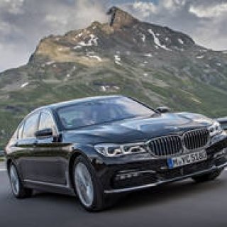 7シリーズのPHV「740e iPerformance」に試乗｜BMW ギャラリー