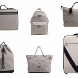 生成りのリネンで足取りも軽く。トレヴァーのバッグを携えて旅に出よう｜TRAVER ギャラリー