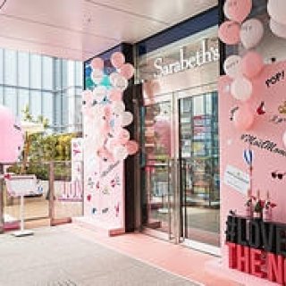 桜とロゼ アンペリアルを楽しめるポップアップラウンジ｜MOËT & CHANDON ギャラリー