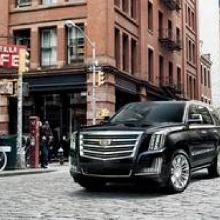 キャデラック エスカレードを仕様変更｜Cadillac ギャラリー