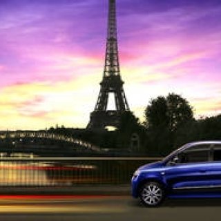 パリの夕暮れをイメージした特別カラーを纏うトゥインゴ｜Renault ギャラリー