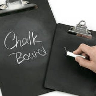 ショップの看板やPOP、メニュー表にも活用。黒板仕様のクリップボード｜penco® ギャラリー