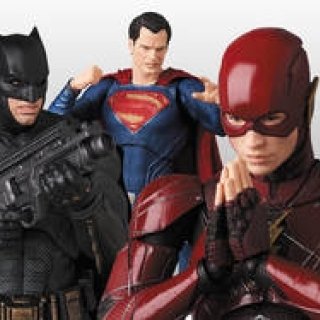 MAFEX  バットマン、スーパーマン、フラッシュ｜MEDICOM TOY ギャラリー