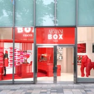 日本初のポップアップストア「アルマーニボックス」オープン｜GIORGIO ARMANI BEAUTY ギャラリー