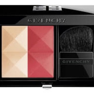 ときめきの瞬間をプレシャスな色彩で表現するチーク｜GIVENCHY ギャラリー