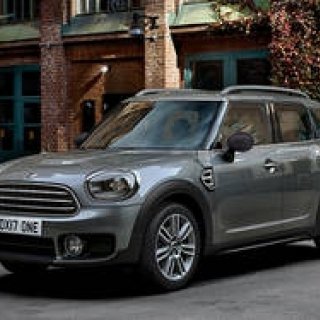 MINIクロスオーバーに「One」を追加導入｜MINI ギャラリー