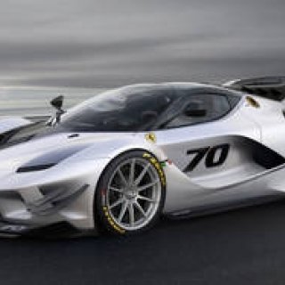 フェラーリ、サーキット走行用実験車両「FXX-K Evo」を公開｜Ferrari ギャラリー