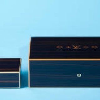 vol.16「極私的な、一生もの」spot light ギャラリー