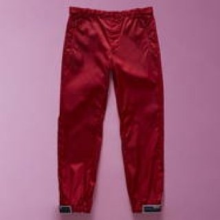 vol.17「燃えろ、赤パン！」PRADA｜プラダ ギャラリー